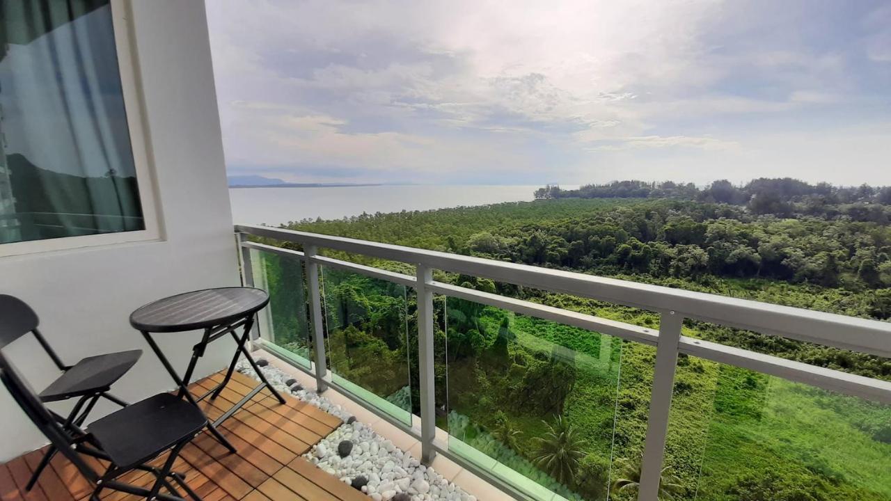 Santubong Suites B Just Like Home Damai Kuching Exterior photo